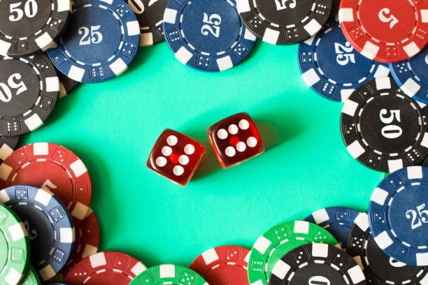 Filipino player accessing bwenas live casino lobby on a smartphone browser